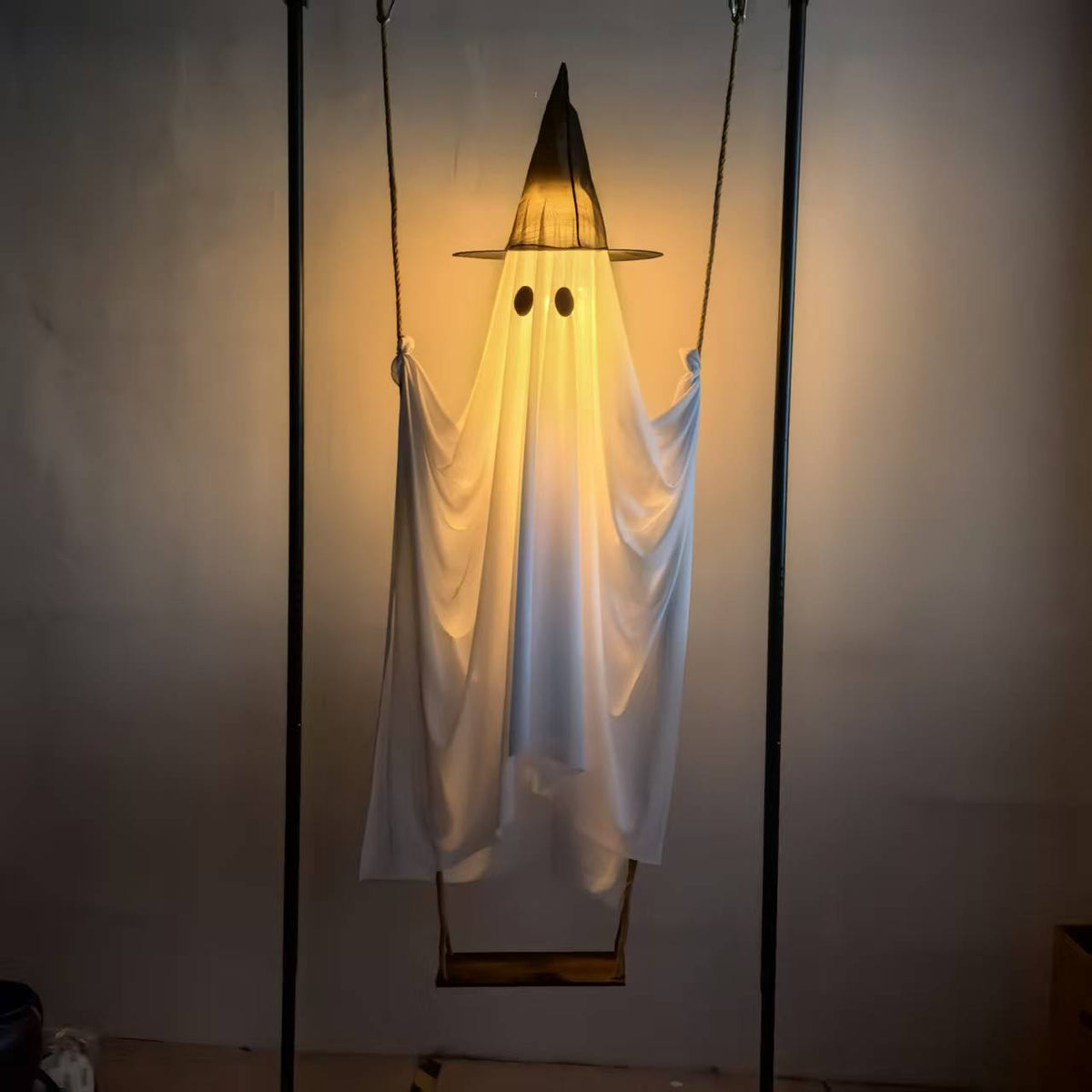 Cross-Border Halloween New Product Large Hanging Swing Ghost Cute Luminous Ghost Reported Lost Front Porch Courtyard Hanging Decoration